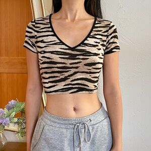 Super cute Princess Polly animal print crop top.